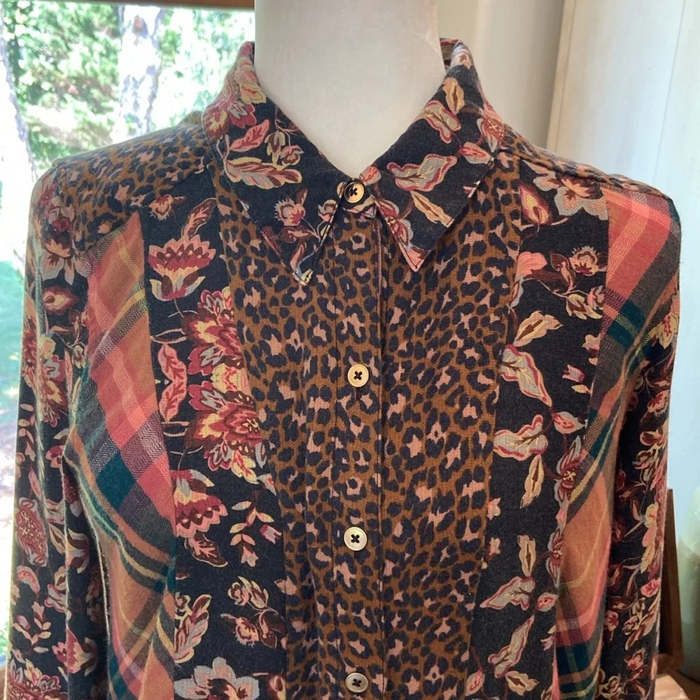 Soft Surroundings Icon Print Mix Tunic Shirt Black Thrush Sz M